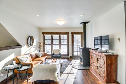 Whitefish Casa | Peaceful Whitefish Home with Deck - Pets Welcome!