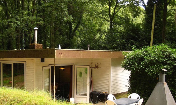 Dilsen-Stokkem Chalet De Esquí | Acogedor bungalow que admite mascotas rodeado de bosques