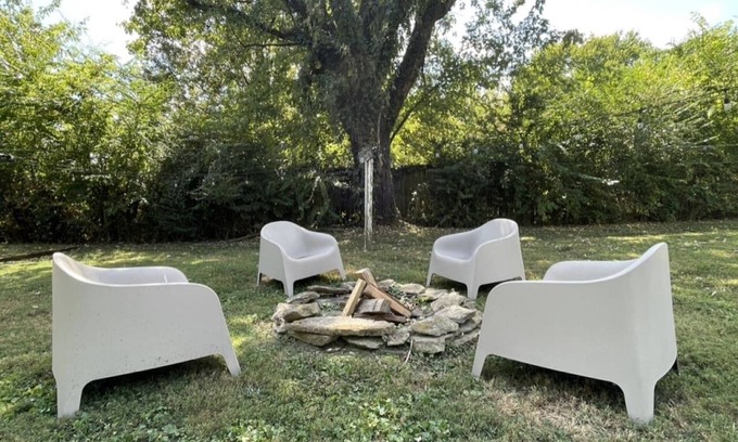 Woodbine Casa | Peachtree Cottage comfortable and convenient monthly stays
