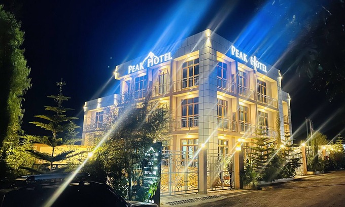 Karatu Hotel | PEAK HOTEL
