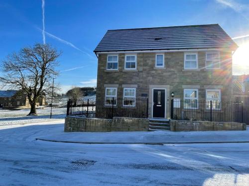 Buxton Casa | Peak View - Modern Cottage