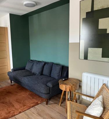 Leek Apartamento | Peak Willow Apartments