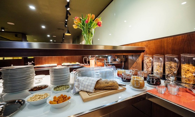 Bucharest City-Centre Hotel | Peakture Hotel Bucharest