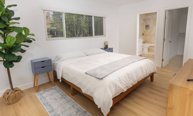 Northeast Anaheim Casa | PEAR KNOLL in Anaheim by Disney