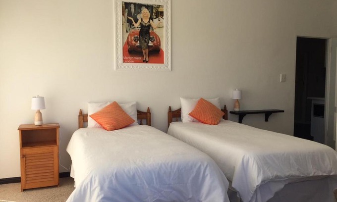 Saint Francis Bay Casa | Pearl Oyster guesthouse