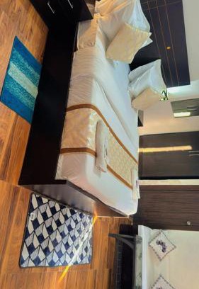 Vrindavan Hotel | Pearl suites at Omaxe entrenity