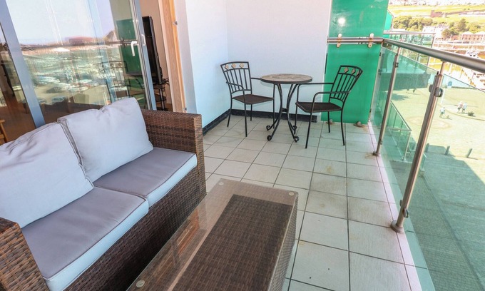 Whitehaven Cabaña | PEARS SUITE, country holiday cottage in Whitehaven