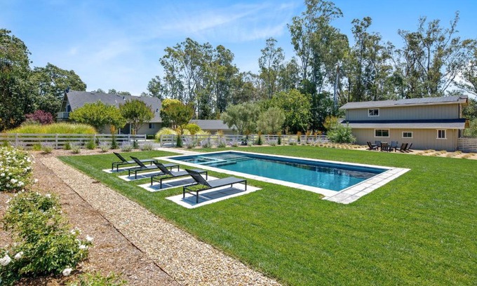 Sonoma Casa | Pearson Manor