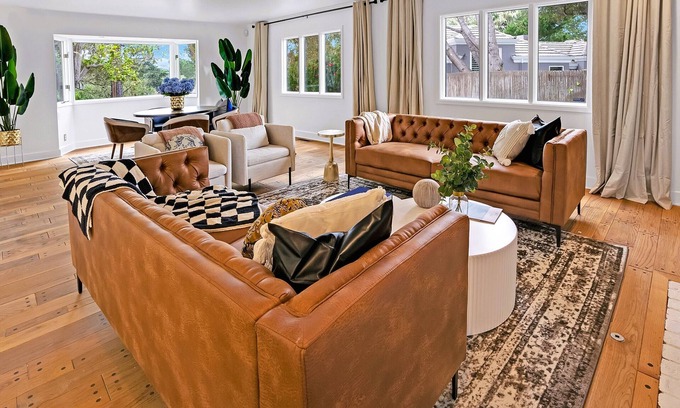 Del Monte Forest Casa | Pebble Modern home w Hot tub PL1