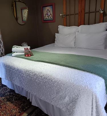 Vredefort Casa | Pecan Tree Parys
