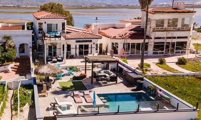 Lengueta Arenosa Casa | Pedazo de Cielo…Literally Heaven on Earth - Steps from the Beach!