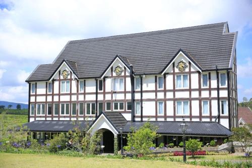 Nuwara Eliya Hotel | Pedro Barn Hotel at Little England Cottages