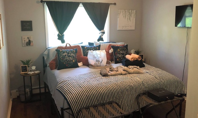 Peekskill Casa | Queen Bed Downtown Peekskill 100% Walkable Handicap-Friendly
