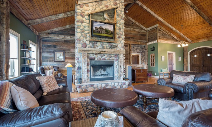 The Galena Territory Casa | Summer Loving @ The Territory's BEST Lodge - Hot Tub! Fire Pit! Views!