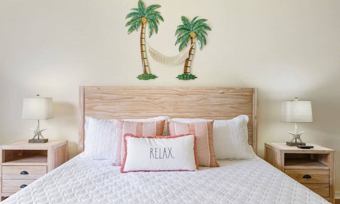 Palm Coast Casa | Pelican Palm - The perfect holiday stay!