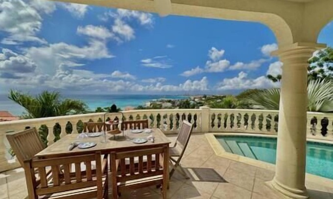 Cay Bay Casa | Pelican Pearl Villa - GENERATOR