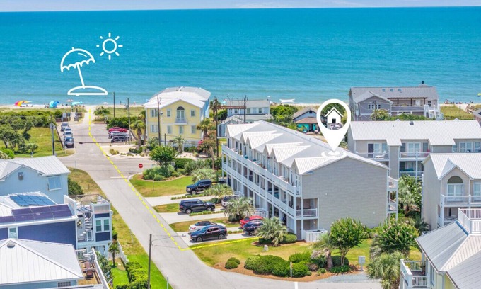 Kure Beach Casa | PELICAN'S REST | OCEANVIEW + POOL + WALK TO BEACH