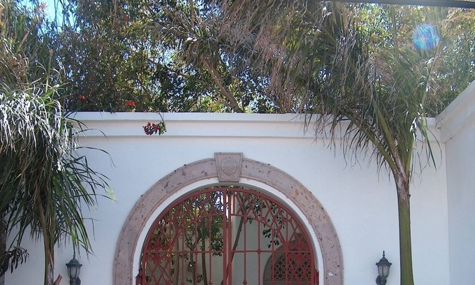 Bahía Kino Apartamento | PELICAN STUDIO: Delicious, private, with porch overlooking the Sea of Cortez.