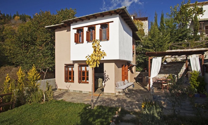 South Pelion Villa | PELION HOMES | Villa DIONI relajarse en una villa tranquila con una pequeña piscina de enfriamiento