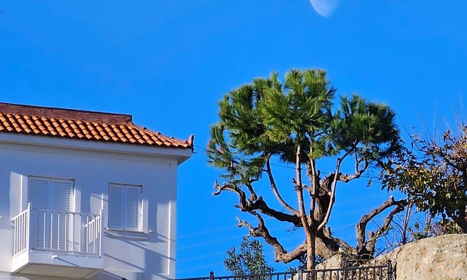 Egira Casa | Peloponnese Hideout - white house with fantastic sea view and pet-friendly!