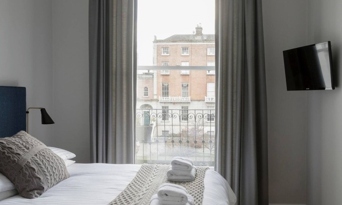 Ballsbridge Casa | Pembroke Hall