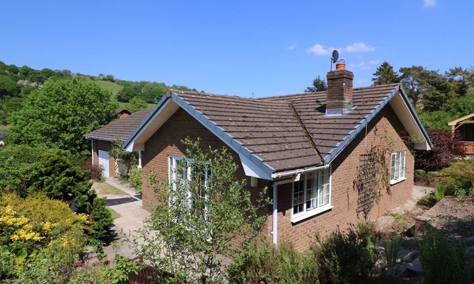 Aberedw Casa | PEN Y MAES, admite mascotas, con bañera de hidromasaje en Builth Wells, Ref 961942