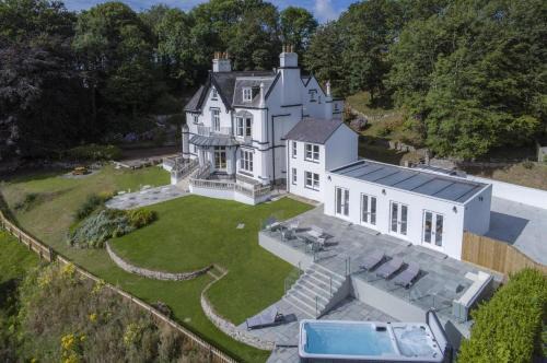 Penally Casa | Penally Manor - Luxurious Manor House - Tenby