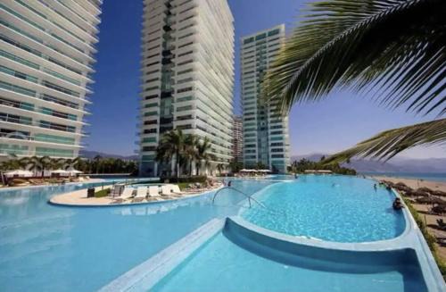 Zona hotelera del norte Villa | Peninsula Condo on 10th Floor