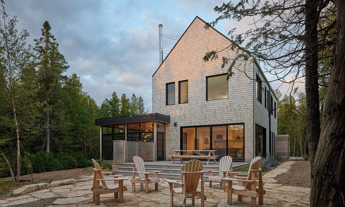 Lion's Head Casa | Peninsula House: a modern North Bruce waterfront