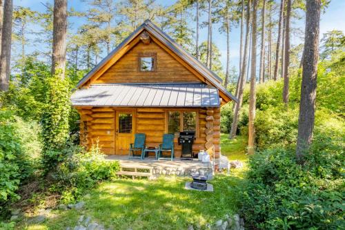 Oak Harbor Casa | Penn Cove Overlook by AvantStay Cabin w Views