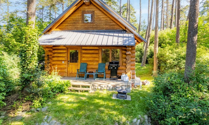 Oak Harbor Cabina | 280-Penn Cove Overlook: 1 BR, 0.5 BA Cabin or Bungalow in Oak Harbor, Sleeps 4