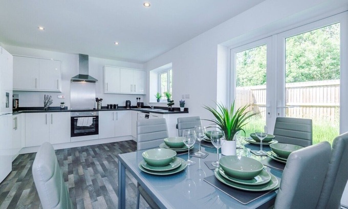 St Helens Casa | Penny Bridge | Modern | 6 Beds