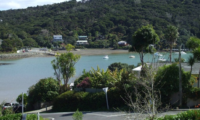 Mangonui Cabaña | Penny Cottage, una cabaña independiente ubicada en Mill Bay