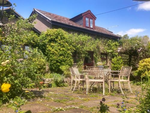 Bridgend Casa | Penny Croft - Uk10449