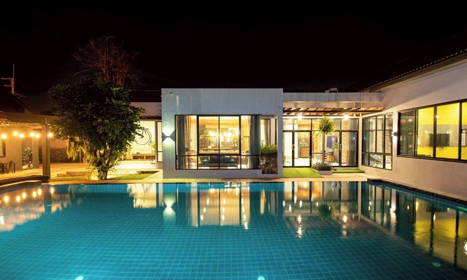 Na Kluea Villa | Penny - Farthing Pool Villa