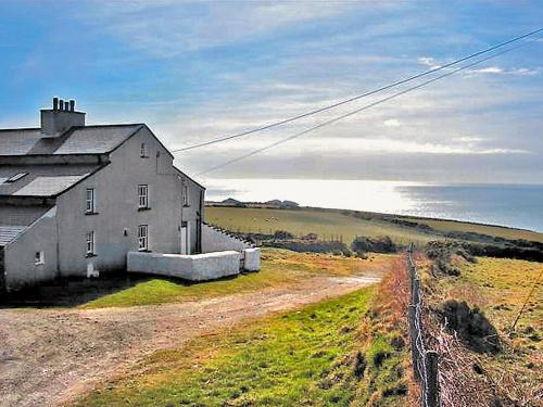 Garn Fadryn Casa | Penrhyn Mawr - Hw7642