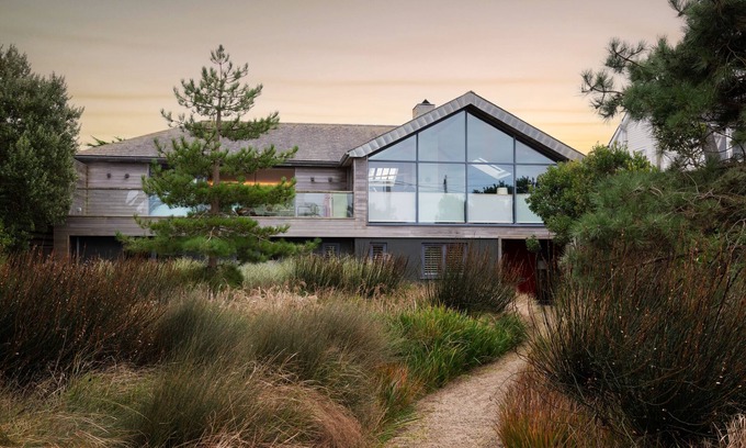 Constantine Bay Cabaña | Penrich - Constantine Bay - a luxury house that sleeps 6 guests in 3 bedrooms