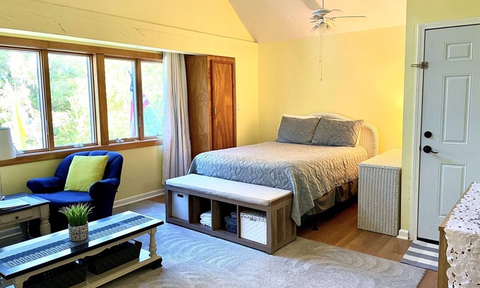 North Northwest Pensacola Apartamento | Pensacola Studio Apt near UWF Beaches & Downtown