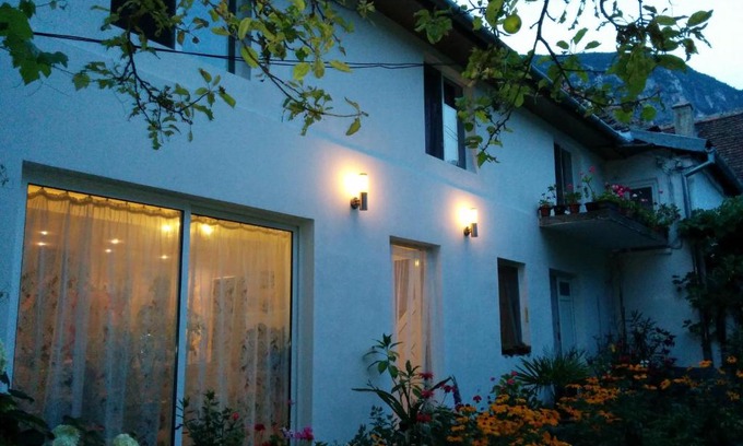 Baile Herculane Casa | Pension Casa Anadam