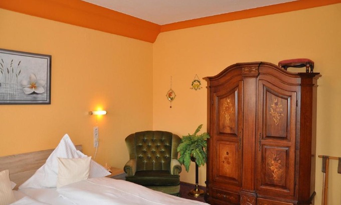 Donauwoerth Casa | Pension Haus Gertrud