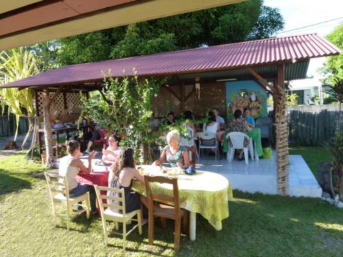Paea Casa | Pension TE MITI - PLAGE-BEACH 200m - Mahana Parc & Vaiava Beach pk18 - B&B CHAMBRES ou DORTOIR