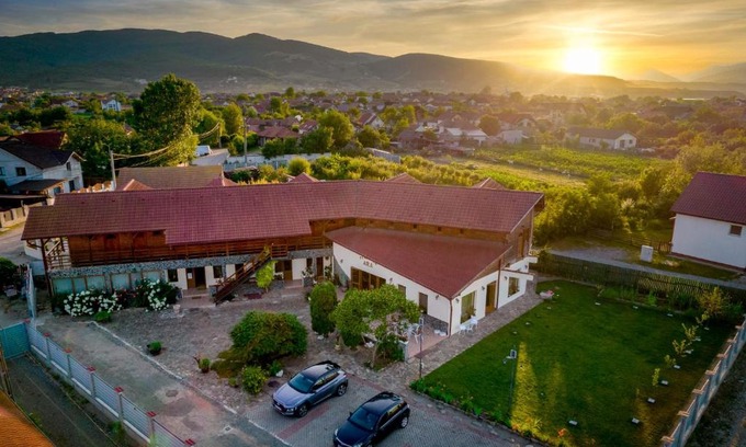 Alba Iulia Casa | Pensiunea Ara