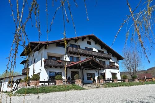 Rasnov Casa | Pensiunea Bergtal