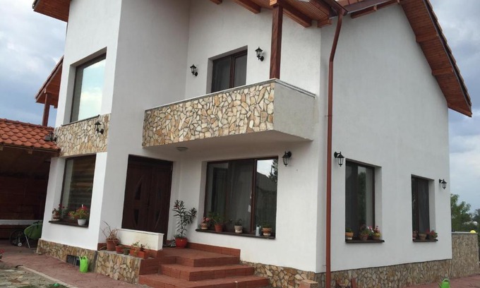 Bradu Casa | Pensiunea Bradului