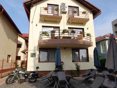 Costinesti Casa | Pensiunea Orion
