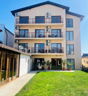 Costinesti Casa | Pensiunea Riviera