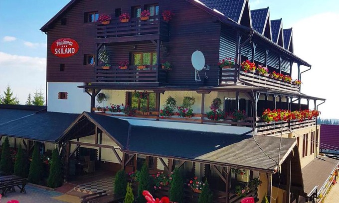 Baisoara Casa | Pensiunea Skiland