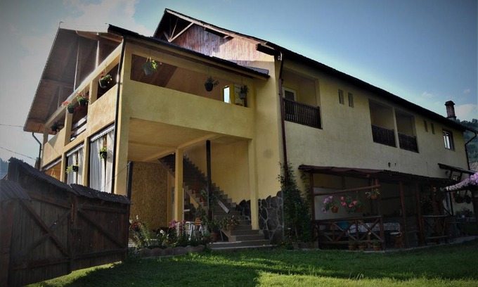 Bicazu Ardelean Casa | Pensiunea Sorina Deea