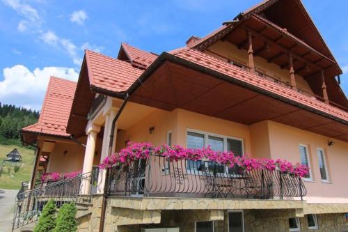 Lapsze Nizne Casa | Pensjonat i Restauracja Nowak