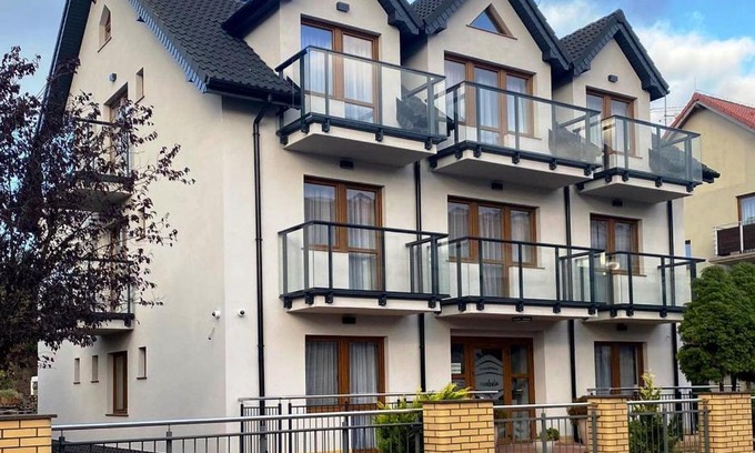 Mrzezyno Casa | Pensjonat Izabela